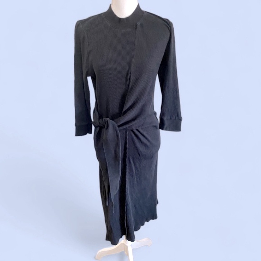 Kinly black knit bodycon midi dress